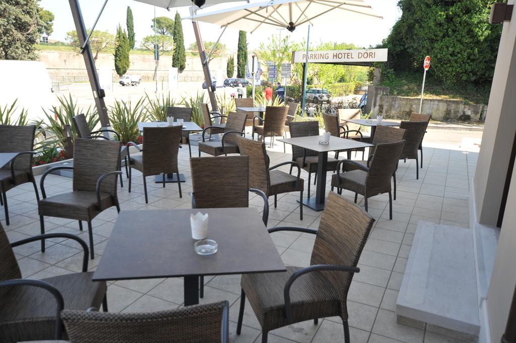 Hotel Dori Peschiera del Garda Bagian luar foto